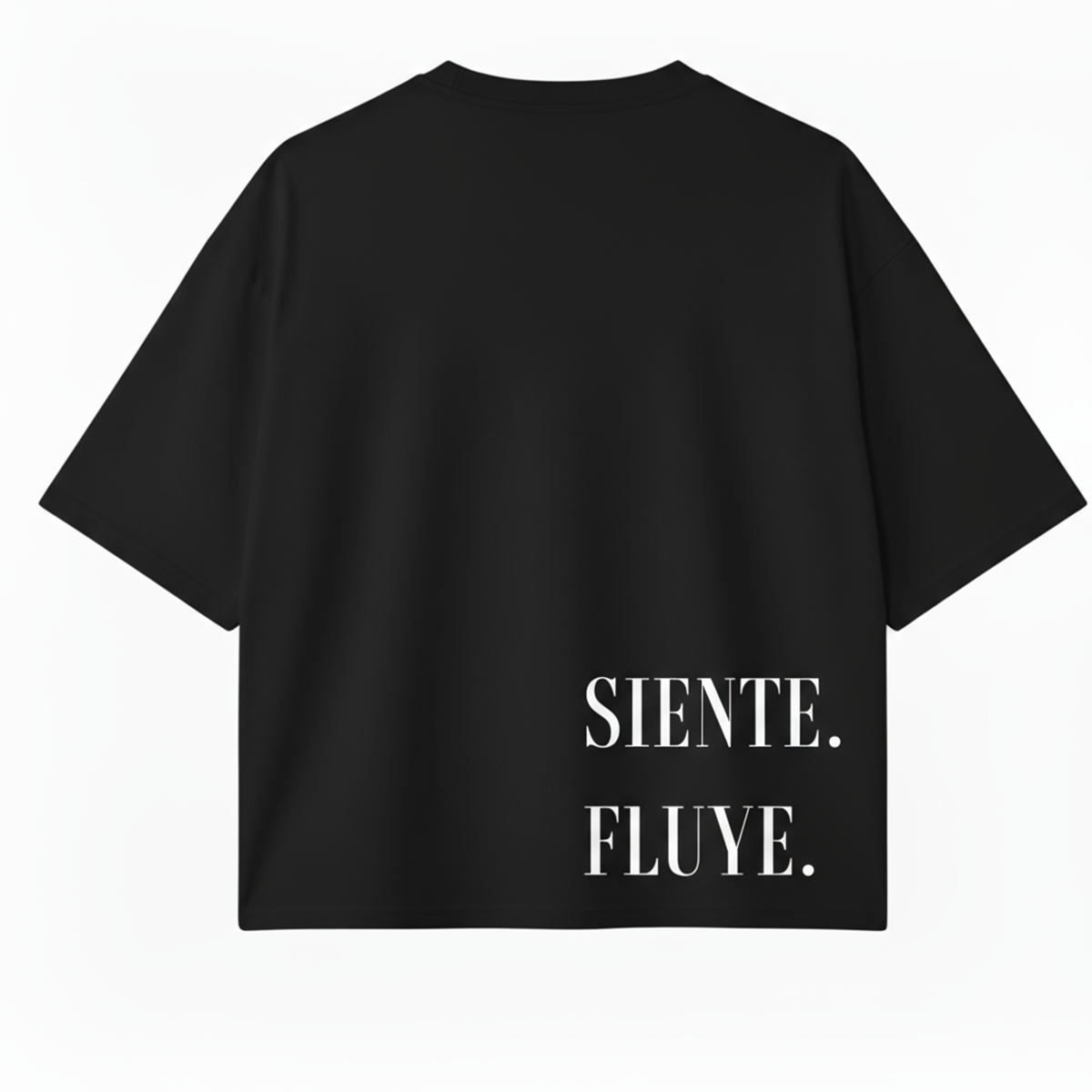CAMISETA BOXY OVERSIZE SIENTE. FLUYE.