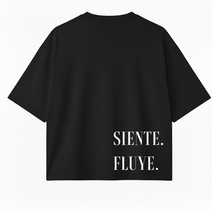 CAMISETA BOXY OVERSIZE SIENTE. FLUYE.